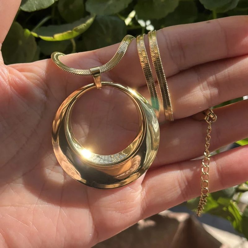 Stainless Steel Exaggerated Punk Big Round O Shaped Pendant Necklace Women Men Chunky Snake Blade Chain Grunge Steampunk Jewelry - Image 4