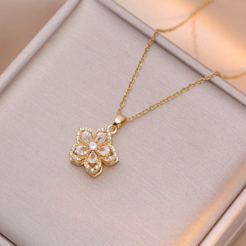 Light Luxury Shiny Zircon Rotatable Flower Pendant Necklace For Women Stainless Steel Romantic Spin Floral Plant Choker Jewelry - Image 3