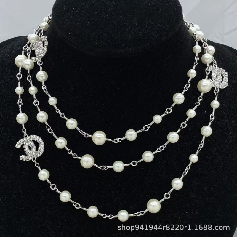 Double Letter Pearl Diamond Sweater Chain, Small Fragrant Temperament Versatile Necklace, High-end Long Necklace Women - Image 14