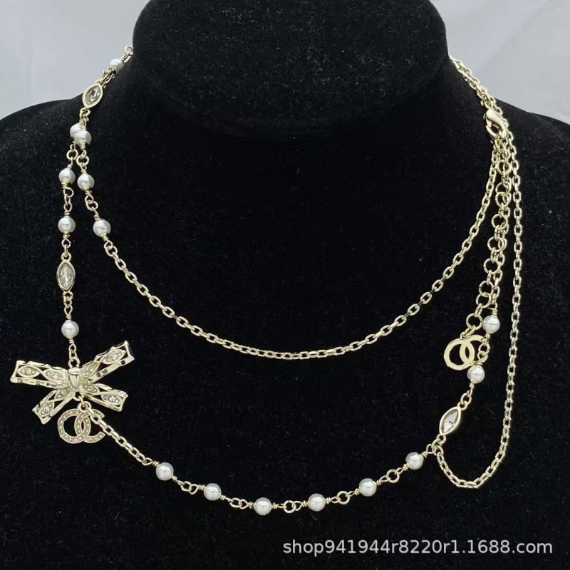 Double Letter Pearl Diamond Sweater Chain, Small Fragrant Temperament Versatile Necklace, High-end Long Necklace Women - Image 15