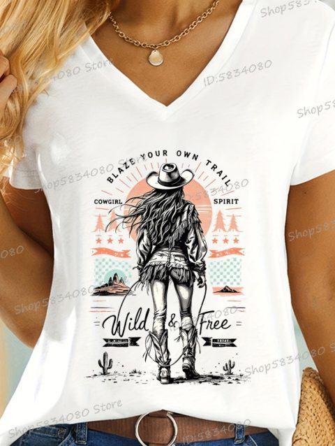 Retro Cowgirl Wild and Free Printed T-shirt Vintage Desert Cowgirl Shirt Design V-neck Casual Tops Western Cowgirl Spirit Tshirt