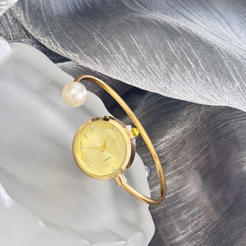 Women's Slim little bracelet 1 large pearl diamond cut glass rhinestone dial Minimalist quartz watch Bracelet Watch - Image 4