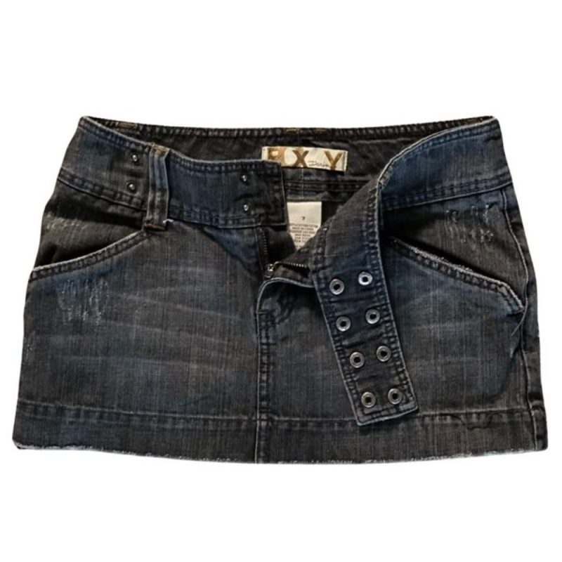 Y2K New Fashion Black Shorts Harajuku Hip Hop Punk Rivet Jean Skirt Mid Rise Loose Denim Shorts Gothic Womens Summer Clothing - Image 6