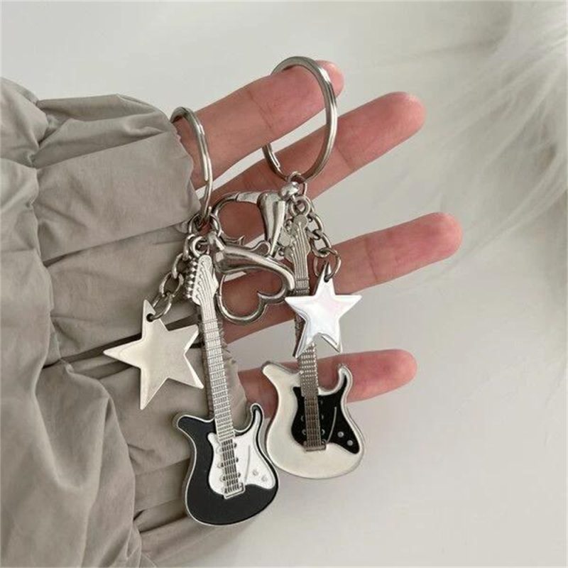 Guitar Love Heart Star Key Chain for Men Women Sweet Cool Trendy Fashion Pendant Keychain Rock Punk Vintage Accessories Gift