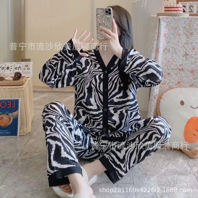 Autumn New Women's Long-sleeved Pants Cardigan Simulation Silk Loose Lapel Women's Homewear Pajamas Set Women's Ice Silk Pajamas - Image 12