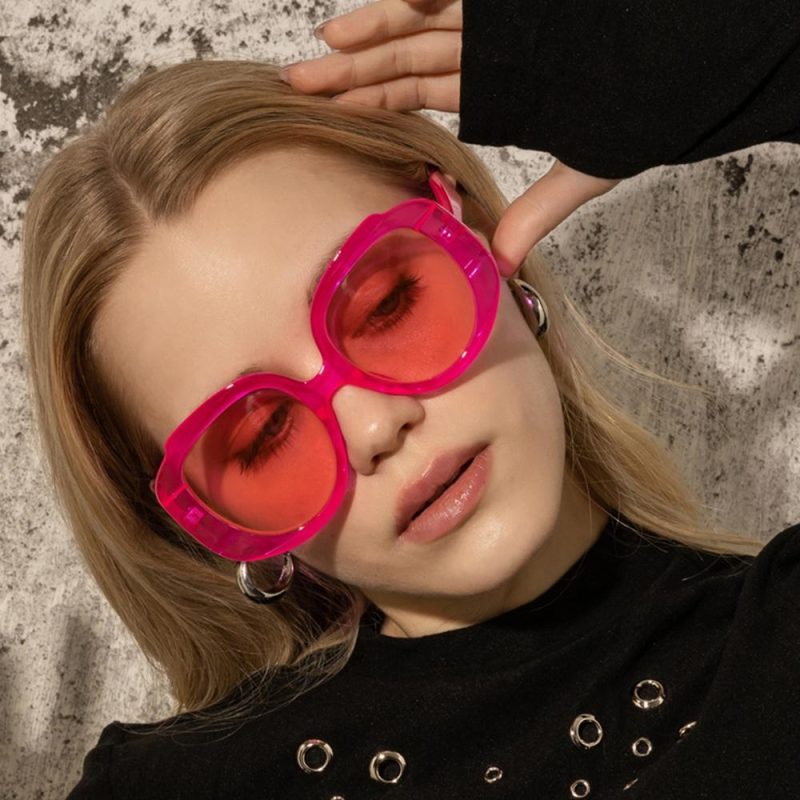 2023 New Vintage Women's Sunglasses Classic Oversized Round Frame Sun Glasses Hot Pink Shades Trendy Glasses