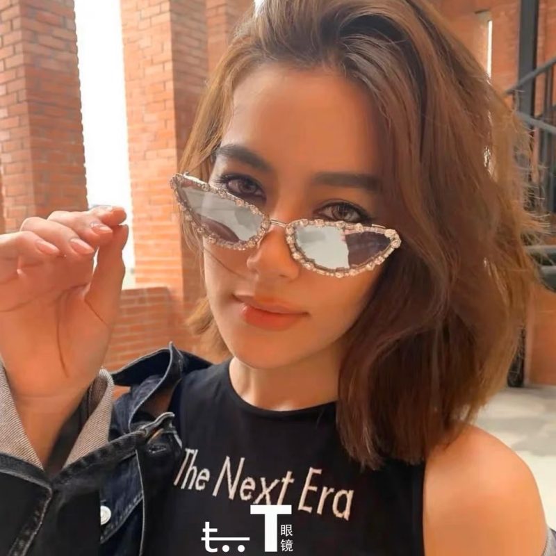 Fashion Vintage Diamond Cat Eye Sunglasses Women 2023 Luxury Brand Designer Crystal Sun Glasses Trend Sexy Ladies Metal Shades - Image 2
