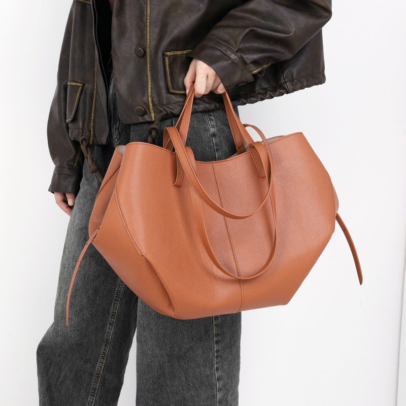 Fashion Tote Handbag With Top Handle PU Solid Large Capacity Crescent Bag Travel Shopping Bag Ladies Luxury Handbag Shoulder Bag - Image 4