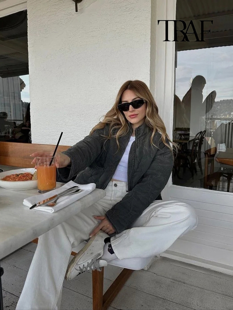 Women's Fashion Diamond Plaid Cotton Jacket Winter Warm Pocket Jacket Vintage Casual Loose Long Sleeve Zipper Street Jacket - Image 2