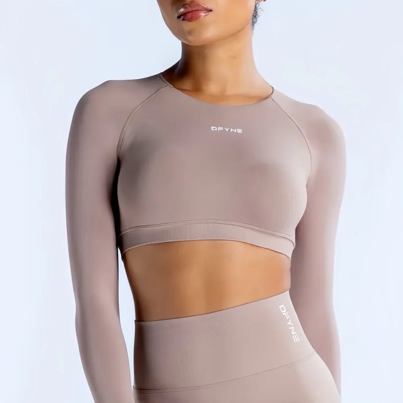 Dynamic Long Sleeve Crop Top with Logo Women Short Sleeve Yoga Top Light Weight Gym Crop Top Seamless Bicycle Sports Long Sleeve - Image 4