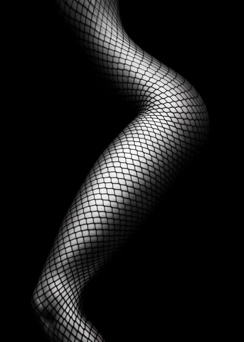 Fashion Black and White Sexy Woman HD Photography Poster Canvas Paintings Wall Art Pictures for Living Room Home Decor Frameless - Image 22