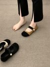 Heel height:  1cm