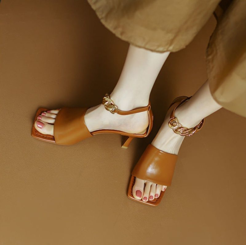 Heel height:  6cm - Image 4